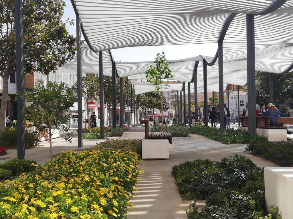 PRECIOSO ÁTICO CON TERRAZA en PLAZA DE ANDALUCIA Apartamento Torremolinos Exterior foto